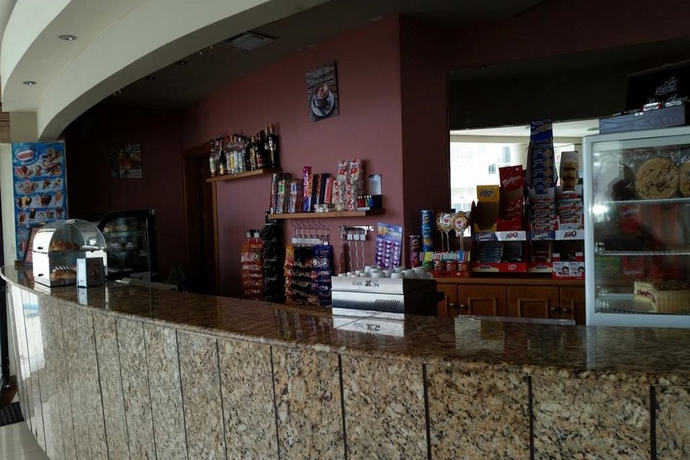 Imagen general del Hotel Club Salina Wharf. Foto 13