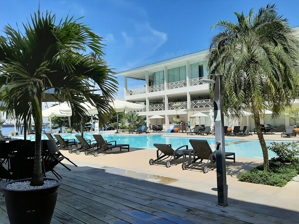 Imagen de la piscina del Hotel Club Samal Resorts Development Inc. Foto 29
