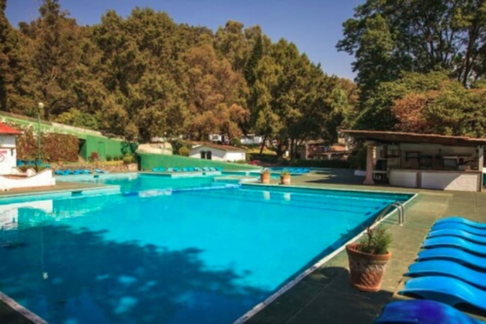 Imagen de la piscina del Hotel Club Santa Maria. Foto 19