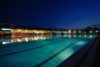 Imagen de la piscina del Hotel Club Santa Sabina. Foto 7