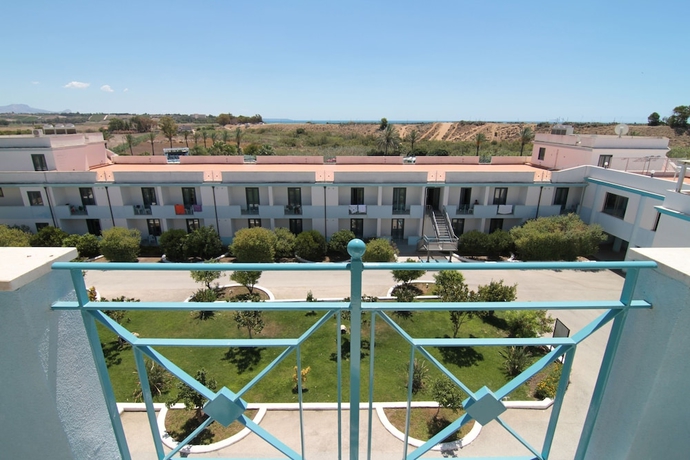 Imagen de la habitación del Hotel Club Selinunte Beach Aimori. Foto 13