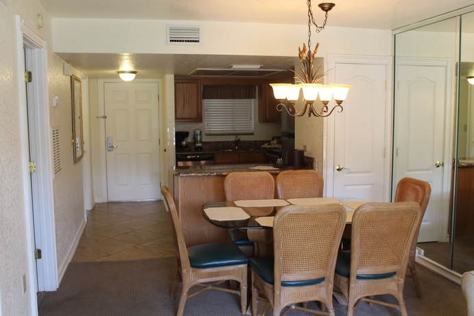 Imagen de la habitación del Hotel Club Sevilla. Foto 11