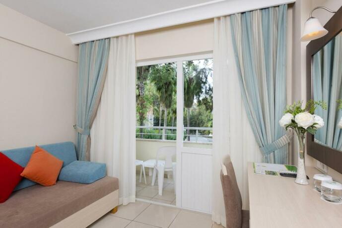 Imagen general del Hotel Club Sidelya. Foto 7