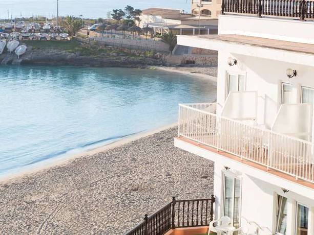 Imagen de los exteriores del Hotel Club S'illot. Foto 11