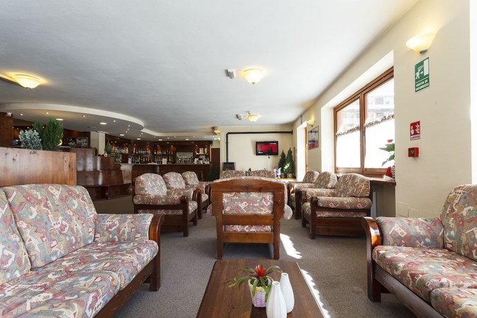 Imagen de los interiores del Hotel Club Solaris. Foto 15