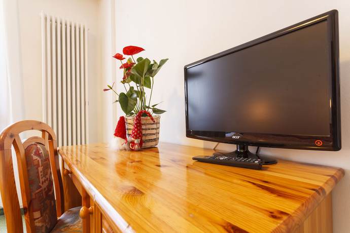 Imagen de la habitación del Hotel Club Solaris. Foto 8