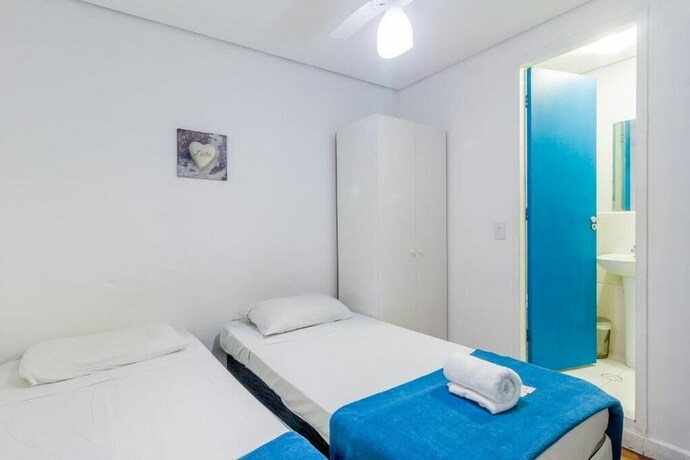 Imagen de la habitación del Hotel Club Suites. Foto 21