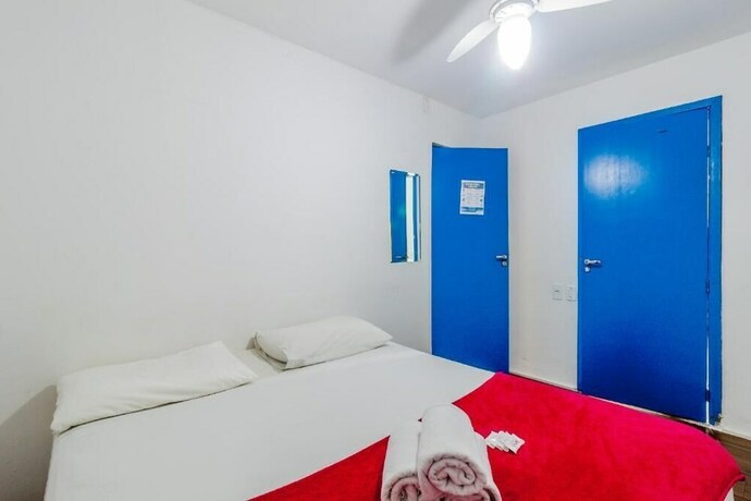 Imagen de la habitación del Hotel Club Suites. Foto 30