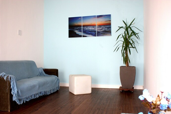 Imagen de los interiores del Hotel Club Suites. Foto 35