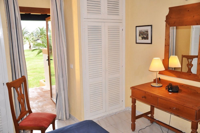 Imagen de la habitación del Hotel Club Sunway Punta Prima. Foto 5