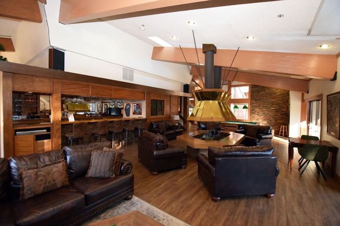 Imagen del bar/restaurante del Hotel Club Tahoe. Foto 8