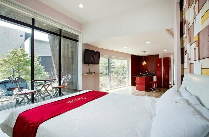 Imagen de la habitación del Hotel Club Tapiola. Foto 14