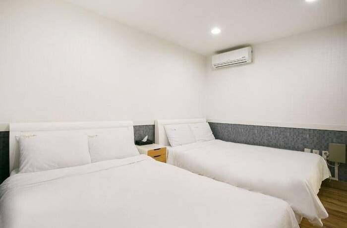 Imagen de la habitación del Hotel Club Tapiola. Foto 34