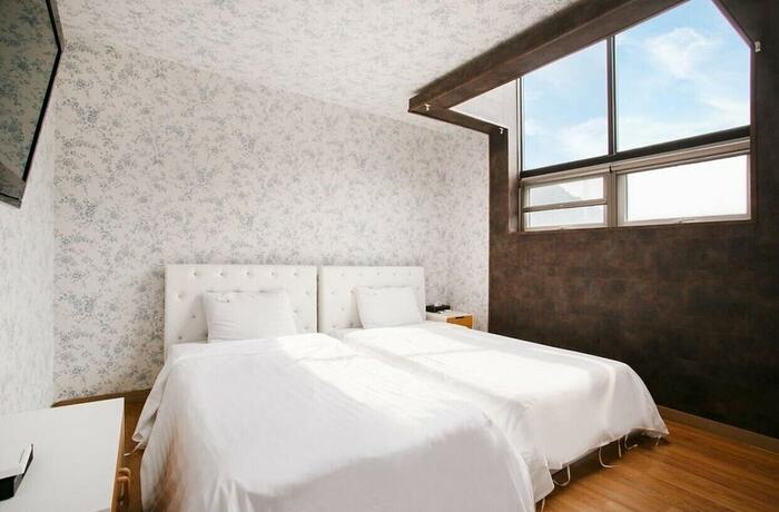 Imagen de la habitación del Hotel Club Tapiola. Foto 35