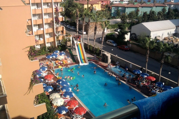 Imagen general del Hotel Club Tess Hotel. Foto 3