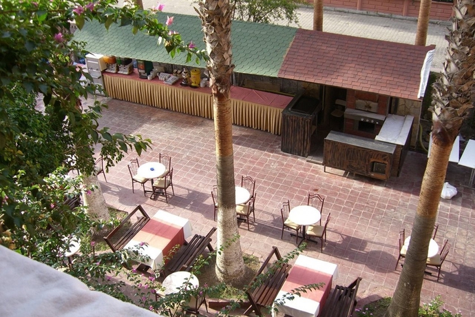 Imagen general del Hotel Club Tess Hotel. Foto 5