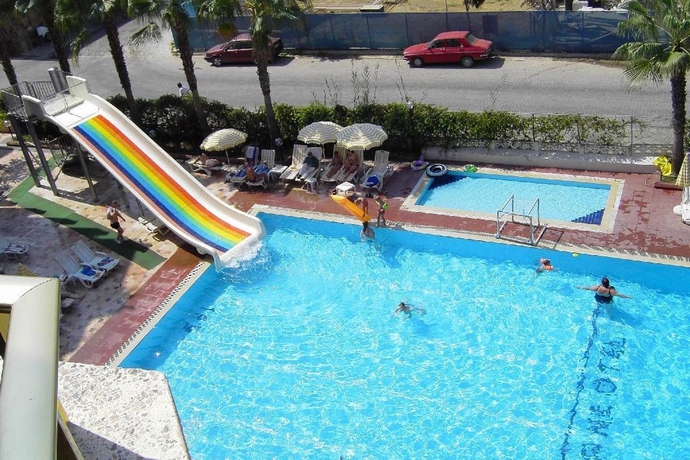 Imagen general del Hotel Club Tess Hotel. Foto 8