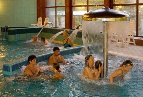 Imagen general del Hotel Club Tihany Bungalows. Foto 3