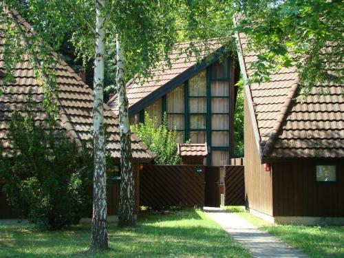 Imagen general del Hotel Club Tihany Bungalows. Foto 5