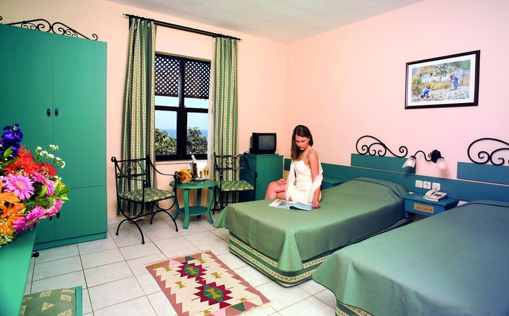 Imagen de la habitación del Hotel Club Titan. Foto 9