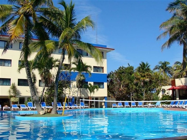 Imagen general del Hotel Club Tropical. Foto 2