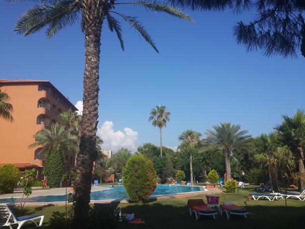 Imagen de la piscina del Hotel Club Turtas Beach - All Inclusive. Foto 10