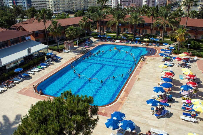 Imagen de la piscina del Hotel Club Turtas Beach - All Inclusive. Foto 11