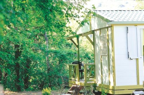 Imagen de la habitación del Hotel Club Vacances Bleues Domaine De Ch&acirc;teau Laval. Foto 9