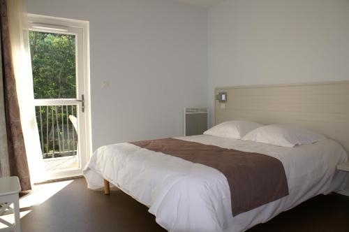 Imagen de la habitación del Hotel Club Vacances Bleues Grand Air Ol&eacute;ron. Foto 8