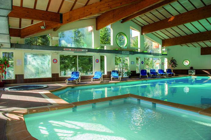 Imagen de la piscina del Hotel Club Vacances Bleues Les Alpes D'azur. Foto 10