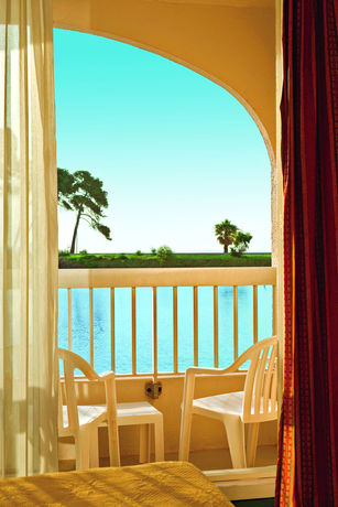 Imagen de la habitación del Hotel Club Vacances Bleues Plein Sud. Foto 6