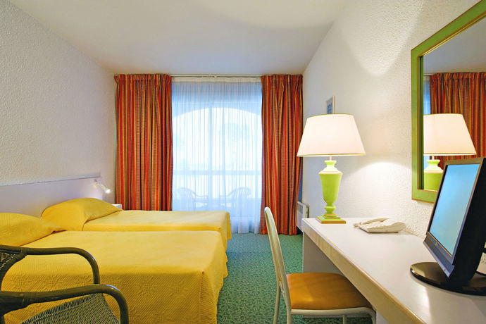 Imagen de la habitación del Hotel Club Vacances Bleues Plein Sud. Foto 7