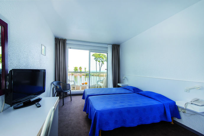 Imagen de la habitación del Hotel Club Vacances Bleues Plein Sud. Foto 8