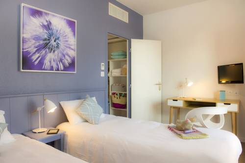 Imagen de la habitación del Hotel Club Vacanciel Carqueiranne. Foto 13