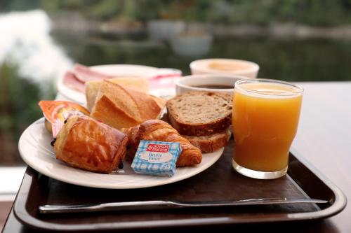 Imagen general del Hotel Club Vacanciel Mur De Bretagne. Foto 2