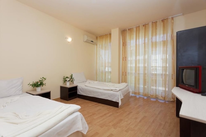 Imagen de la habitación del Hotel Club Vedren. Foto 11