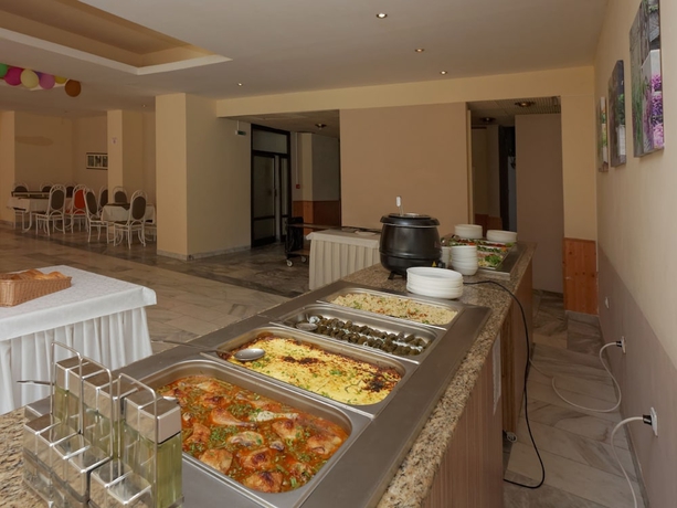 Imagen del bar/restaurante del Hotel Club Vedren. Foto 5