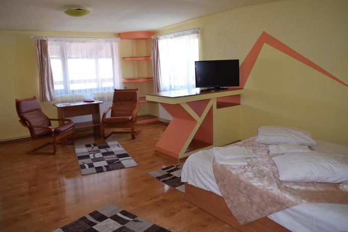 Imagen de la habitación del Hotel Club Vila Bran. Foto 7