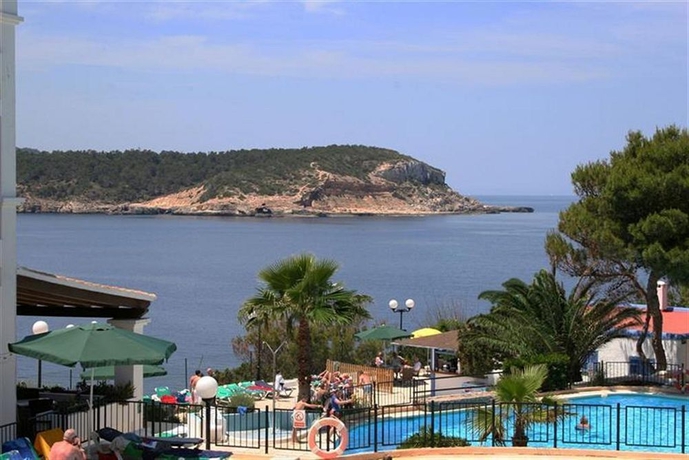 Imagen de los exteriores del Hotel Club Vista Bahia. Foto 9