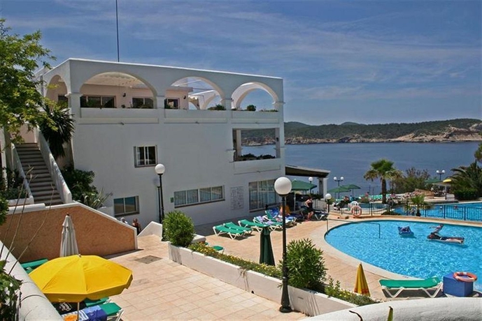 Imagen de los exteriores del Hotel Club Vista Bahia. Foto 10