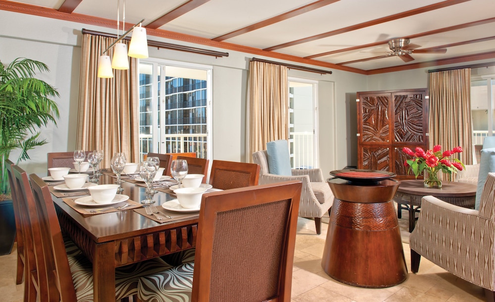 Imagen general del Hotel Club Wyndham At Waikiki Beach Walk. Foto 1