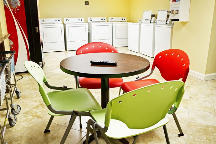 Imagen de los interiores del Hotel Club Wyndham Avenue Plaza. Foto 12