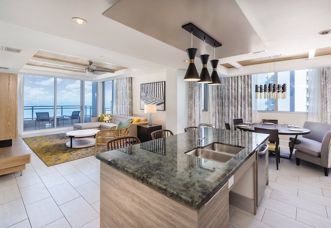 Imagen de la habitación del Hotel Club Wyndham Clearwater Beach. Foto 17