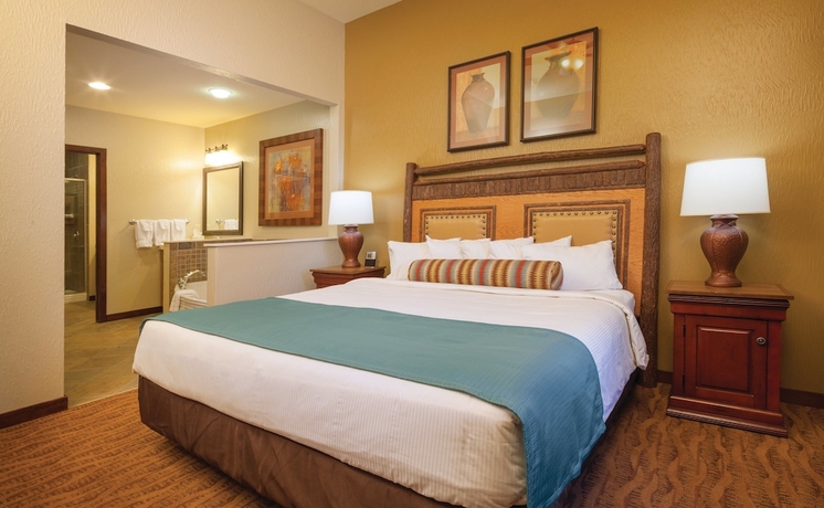 Imagen de la habitación del Hotel Club Wyndham Glacier Canyon. Foto 4