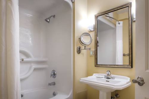 Imagen de la habitación del Hotel Club Wyndham Long Wharf. Foto 11