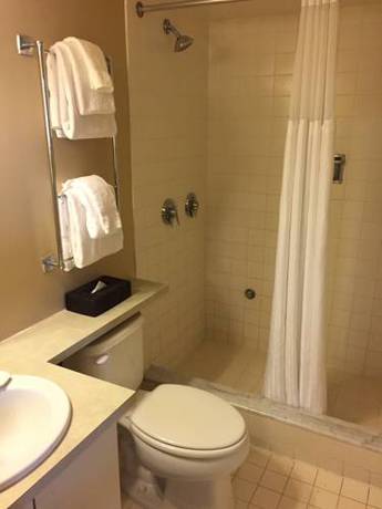 Imagen de la habitación del Hotel Club Wyndham Newport Onshore. Foto 11