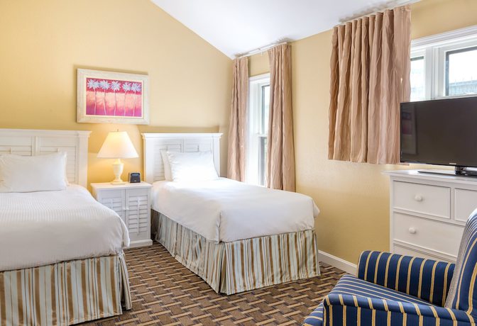Imagen de la habitación del Hotel Club Wyndham Newport Overlook. Foto 18