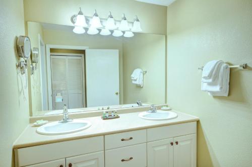Imagen de la habitación del Hotel Club Wyndham Newport Overlook, Jamestown. Foto 13