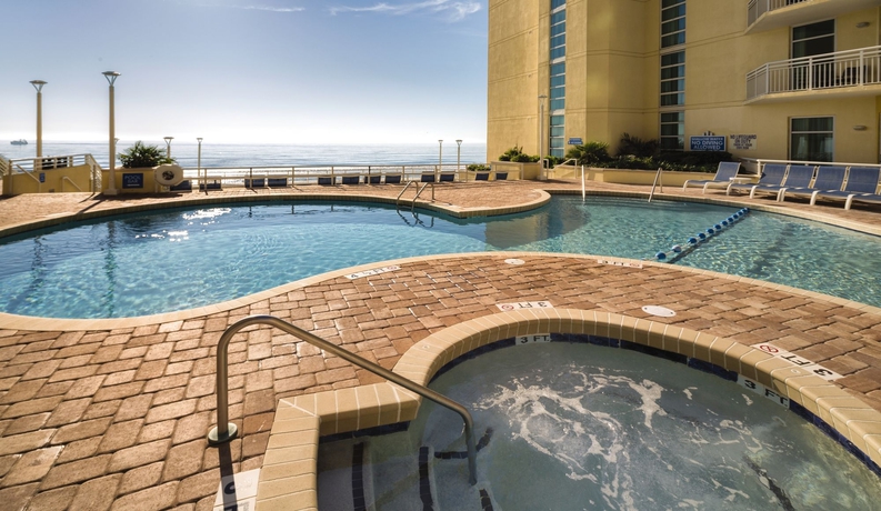 Imagen de la piscina del Hotel Club Wyndham Ocean Boulevard. Foto 15