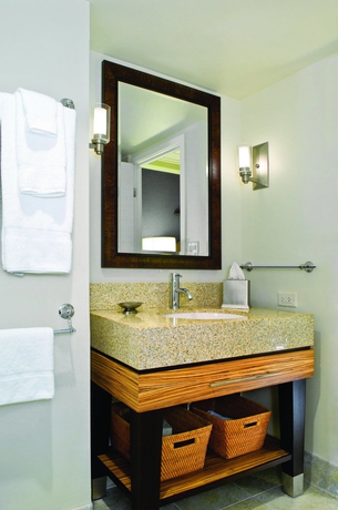 Imagen de la habitación del Hotel Club Wyndham Royal Garden At Waikiki. Foto 9